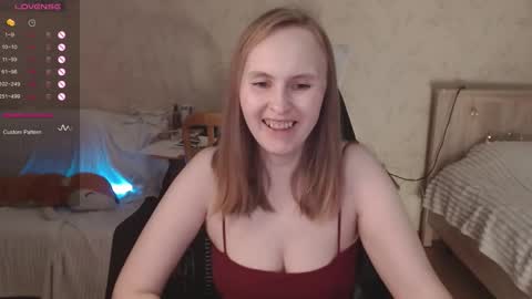 Snapshot of love_agatha chatting on 09-28-25, 05:24 Agatha online show from 09-28-25, 05:24