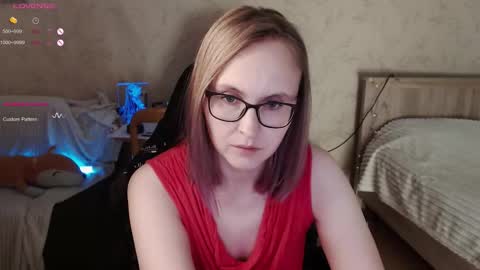 Snapshot of love_agatha chatting on 10-13-25, 05:07 Agatha online show from 10-13-25, 05:07