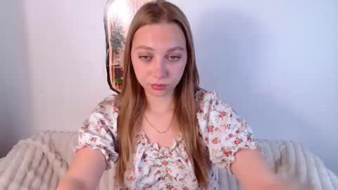 Snapshot of love_bella_ chatting on 06-15-26, 12:02 love bella online show from 06-15-26, 12:02