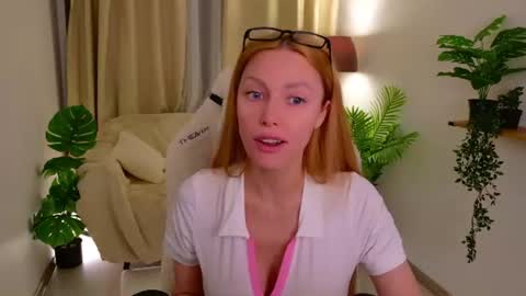 Snapshot of love_call chatting on 07-14-26, 02:16 love_call online show from 07-14-26, 02:16