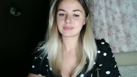 Megane online show from 11-11-25, 10:37