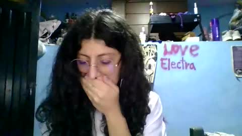 Snapshot of love_electra chatting on 03-25-26, 02:17 love_electra online show from 03-25-26, 02:17