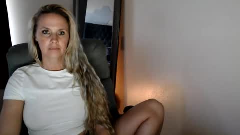 LoVe On  online show from 07-15-26, 11:21