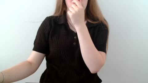 Vivian online show from 07-31-26, 07:19