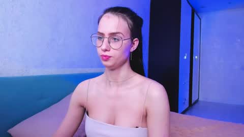 Elisabette online show from 04-17-26, 08:50