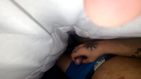 Snapshot of lovecouple0910 chatting on 12-29-24, 08:15 lovecouple0910 online show from 12-29-24, 08:15