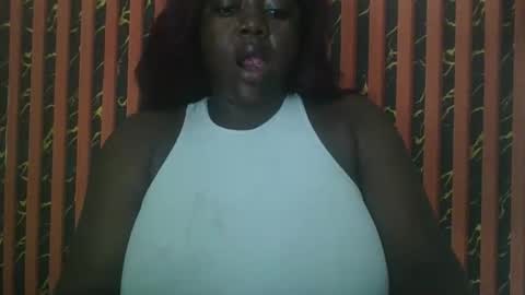 Snapshot of lovecumsluttie chatting on 05-03-26, 07:25 mila online show from 05-03-26, 07:25