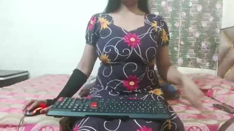 Snapshot of lovefunnitya chatting on 01-19-25, 01:33 Divya online show from 01-19-25, 01:33