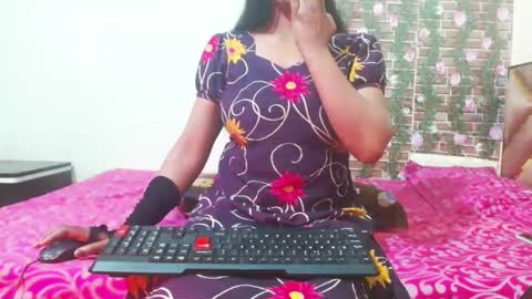 Snapshot of lovefunnitya chatting on 01-31-25, 11:03 Divya online show from 01-31-25, 11:03