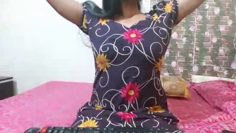 Snapshot of lovefunnitya chatting on 03-09-25, 07:56 Divya online show from 03-09-25, 07:56