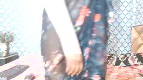 Snapshot of lovefunnitya chatting on 10-05-25, 02:48 Divya online show from 10-05-25, 02:48