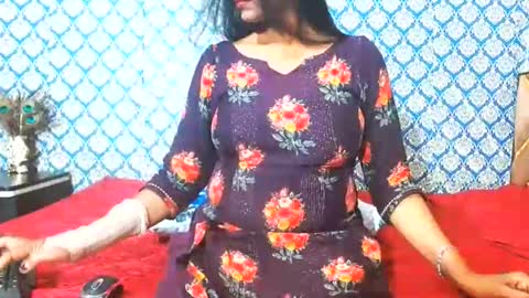 Snapshot of lovefunnitya chatting on 10-12-25, 03:11 Divya online show from 10-12-25, 03:11