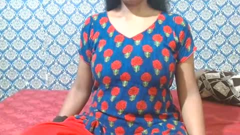 Snapshot of lovefunnitya chatting on 07-21-26, 12:24 Divya online show from 07-21-26, 12:24