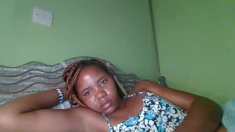 Snapshot of lovegal335 chatting on 01-10-26, 12:40 lovegal335 online show from 01-10-26, 12:40