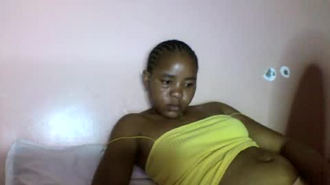 Snapshot of lovegal335 chatting on 07-09-26, 08:46 lovegal335 online show from 07-09-26, 08:46