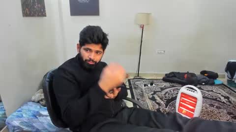 Snapshot of lovehairyindian chatting on 01-11-25, 07:05 Indian hairy online show from 01-11-25, 07:05