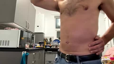 Snapshot of loveit23456 chatting on 11-12-25, 01:06 getnaked123 online show from 11-12-25, 01:06