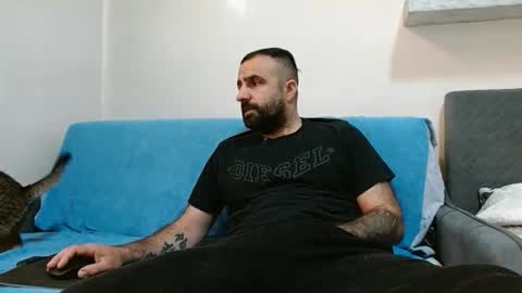 loveivat80 online show from 05-01-26, 05:12