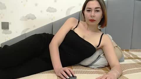 lovellykitty online show from 10-13-25, 06:13