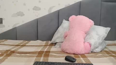 lovellykitty online show from 04-29-26, 06:28