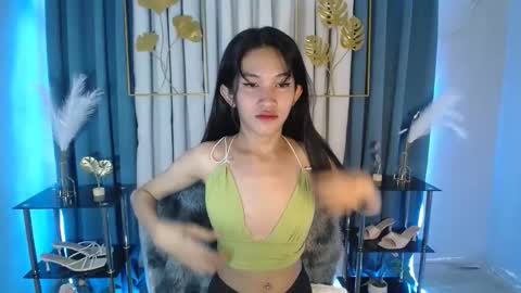 BELLA online show from 04-12-26, 10:15