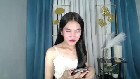 BELLA online show from 05-18-26, 02:07