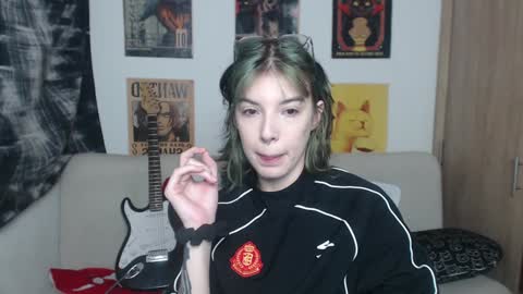 Cassie online show from 02-07-25, 10:20