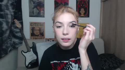 Cassie online show from 03-06-25, 12:00