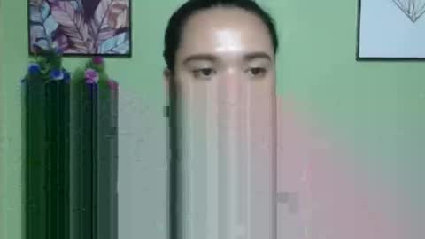 hearty2 Hey guys  Im Jess  online show from 04-05-26, 05:59