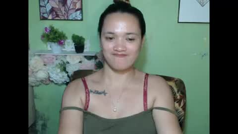 hearty2 Hey guys  Im Jess  online show from 07-27-26, 06:31