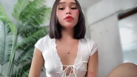 lovely_cittie18 online show from 05-02-26, 04:06