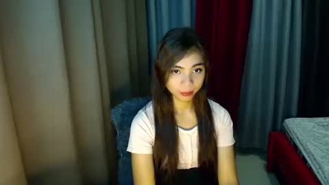Snapshot of lovely_cummerx chatting on 10-05-25, 12:42 JAM online show from 10-05-25, 12:42