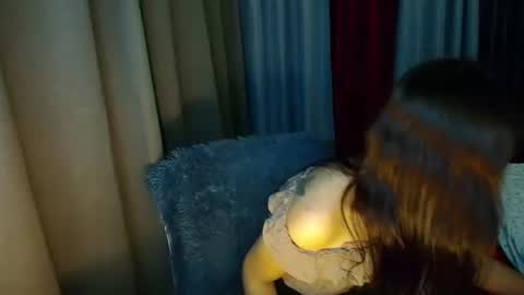 Snapshot of lovely_cummerx chatting on 10-18-25, 05:10 JAM online show from 10-18-25, 05:10