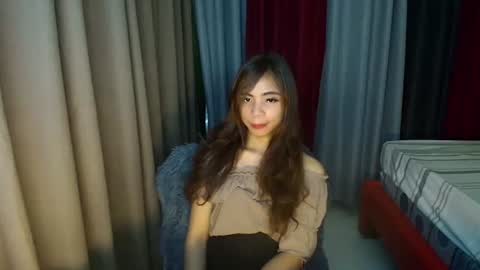 Snapshot of lovely_cummerx chatting on 11-30-25, 12:47 JAM online show from 11-30-25, 12:47
