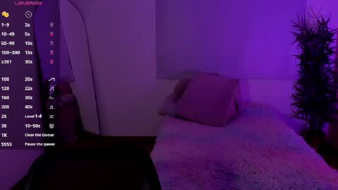 Emma online show from 06-12-26, 01:32