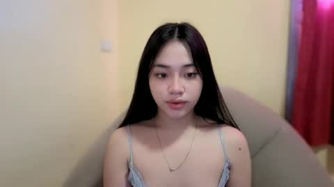 lovely_leah23 online show from 09-18-25, 07:43