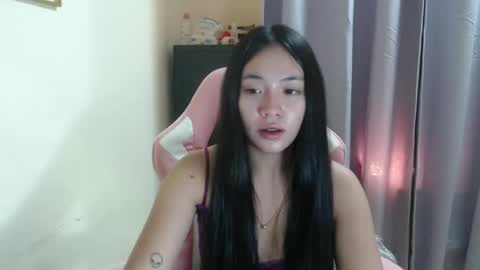 lovely_leah23 online show from 10-11-25, 02:15