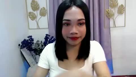 lovely_lianne online show from 11-23-25, 04:40