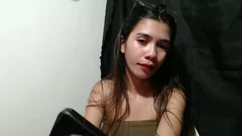 Snapshot of lovely_michelle20 chatting on 11-06-25, 06:20 diamond sweetheart20 online show from 11-06-25, 06:20