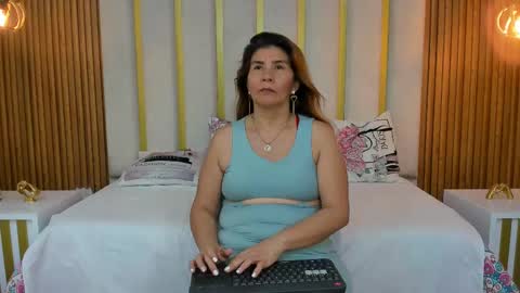 Snapshot of lovely_mifl chatting on 03-04-25, 02:53 Marla Rico online show from 03-04-25, 02:53