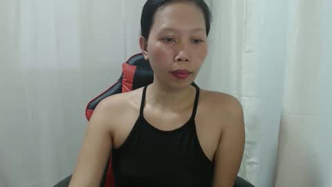 Snapshot of lovely_pinayxxx chatting on 05-05-26, 03:03 lovely_pinayxxx online show from 05-05-26, 03:03