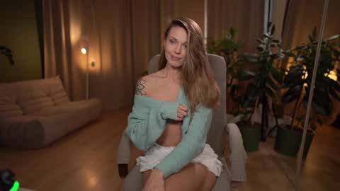 Snapshot of lovely_tammy chatting on 11-22-25, 12:59 Very miss youWill be back soon Tammy online show from 11-22-25, 12:59