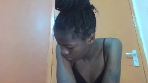 Lovely yvonne online show from 10-07-25, 08:55