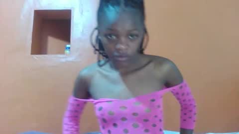 Lovely yvonne online show from 11-19-25, 06:52