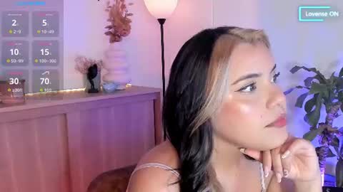 Snapshot of lovelygirl45 chatting on 06-18-26, 02:12 Valerie online show from 06-18-26, 02:12
