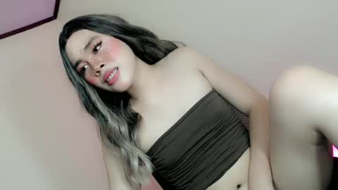 Snapshot of lovelygirl_marga chatting on 06-21-26, 07:11 Im marga online show from 06-21-26, 07:11