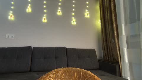 Kate only online show from 01-11-25, 02:15