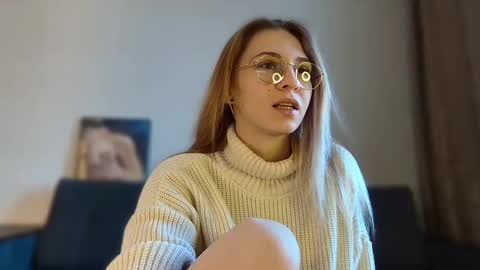 Kate only online show from 03-08-25, 12:20