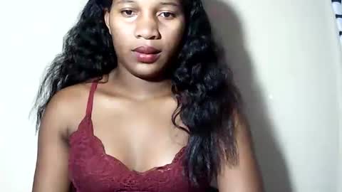 lovelylarra online show from 06-08-26, 06:52