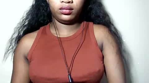lovelylarra online show from 07-25-26, 10:18
